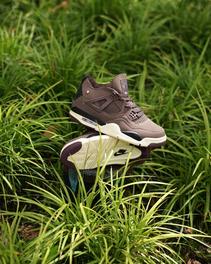 Jordan R4 A Ma maniere cafe