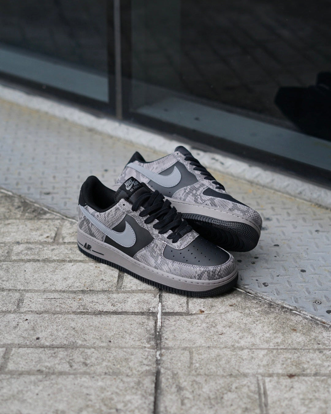 Af1 gris negra