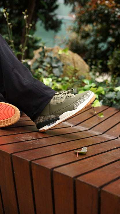 Jordan R3 medium olive
