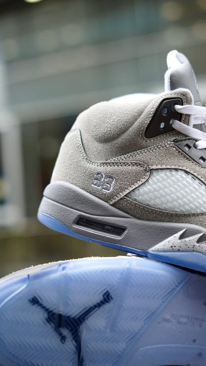 Jordan R5 wolf grey