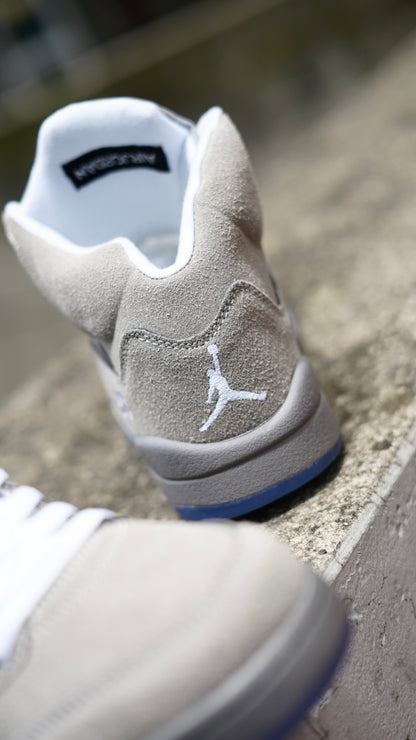 Jordan R5 wolf grey