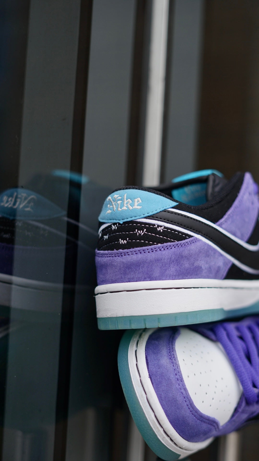 Nike sb dunk low hayley wilson purple