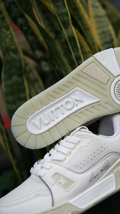 LOUIS VUITTON BEIGE