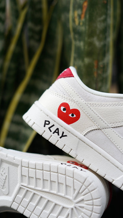 Nike sb dunk low x comme des garcons