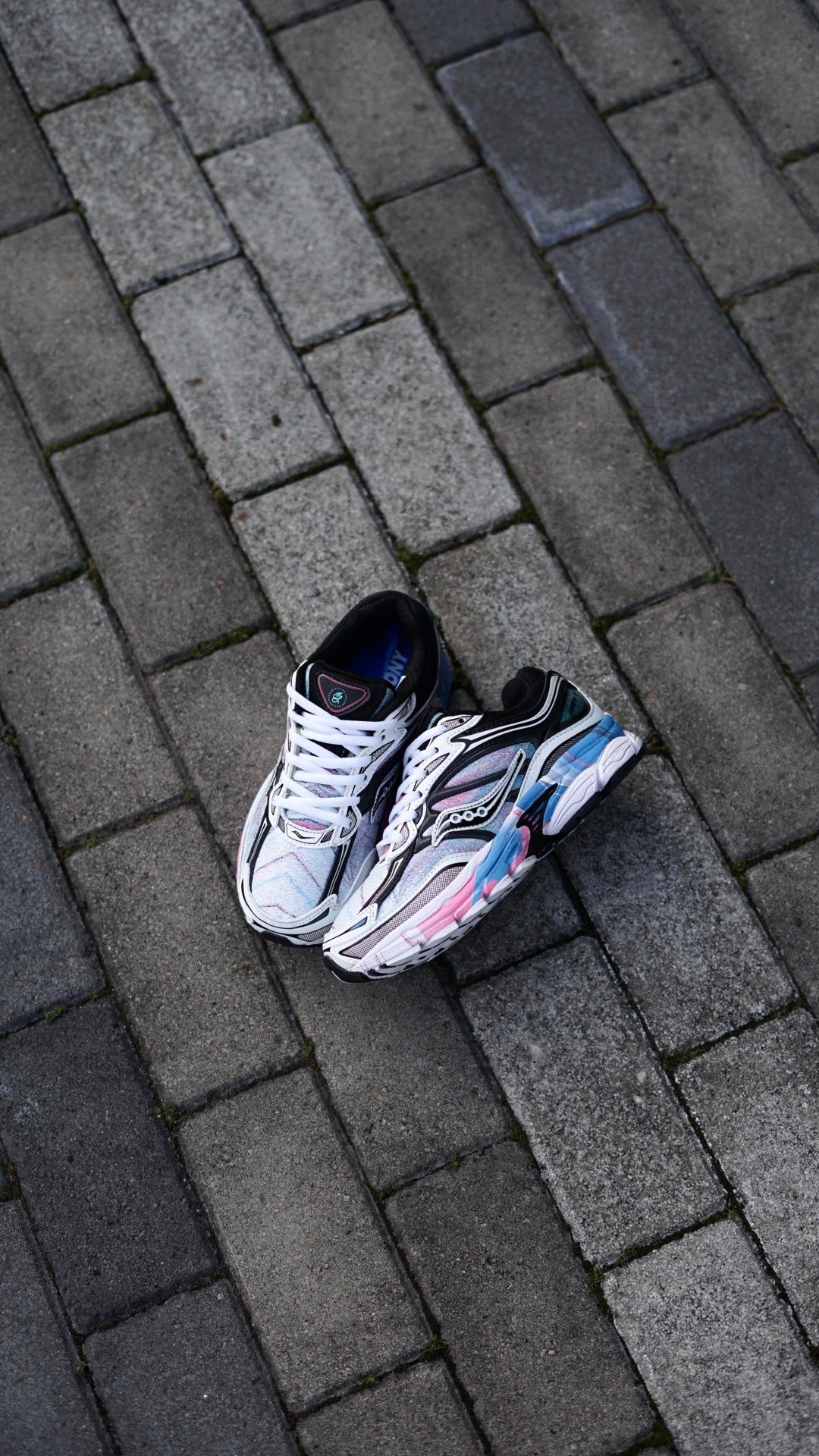 Saucony progrid omni 9 callen schaub