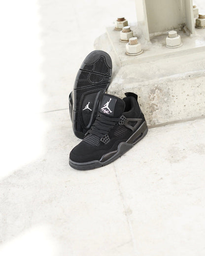 Jordan R4 black cat