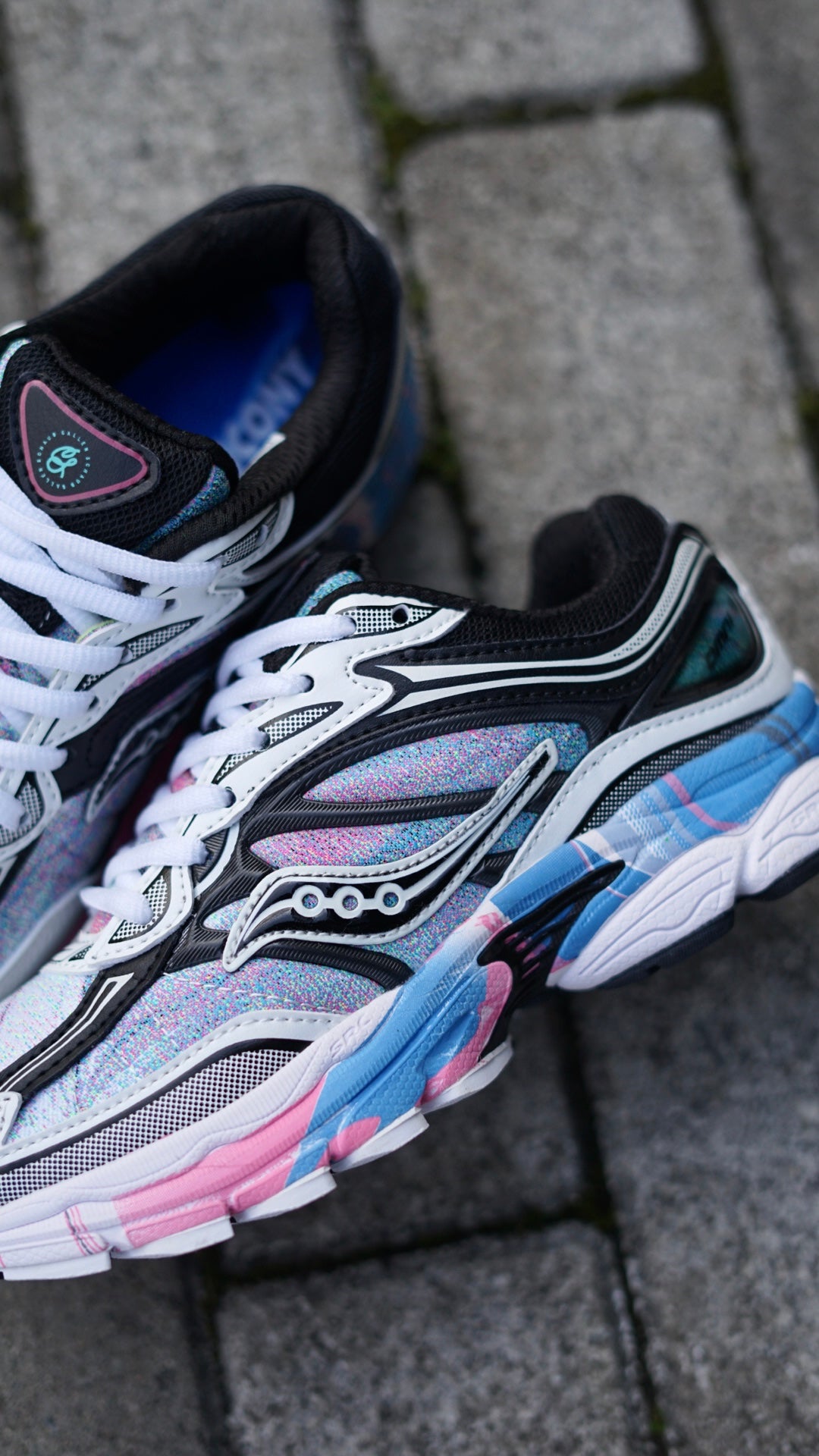 Saucony progrid omni 9 callen schaub