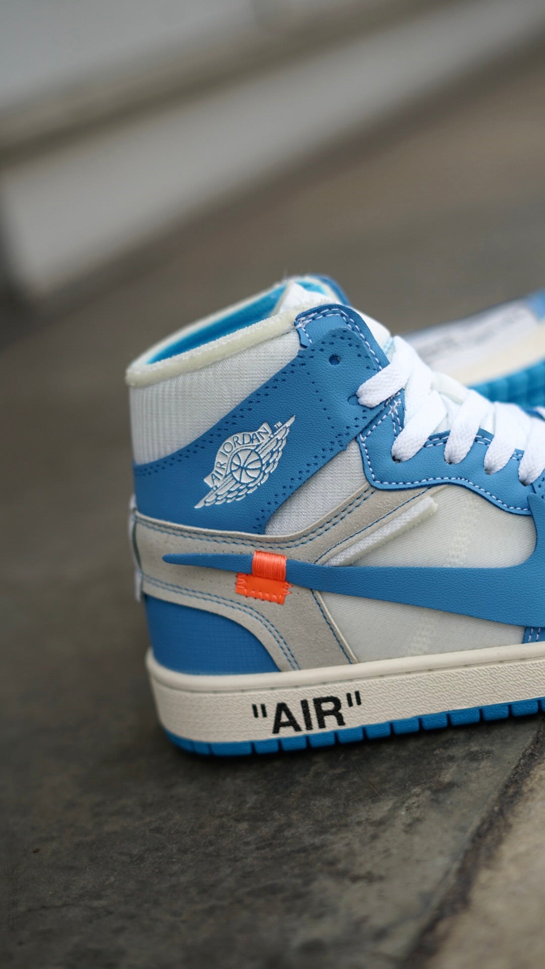 Jordan R1 off white azul
