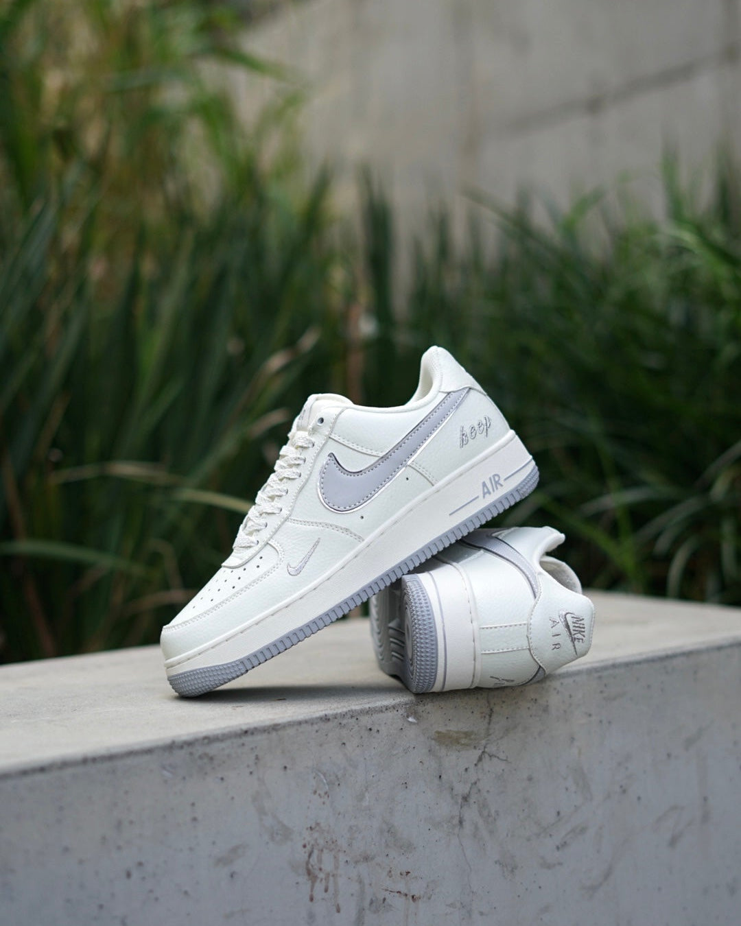 Nike force 1 low