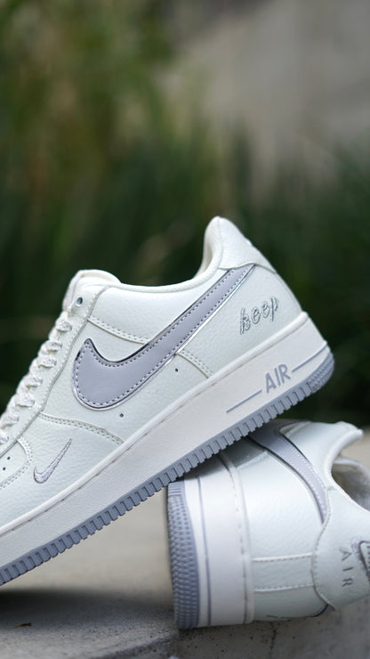 Nike force 1 low