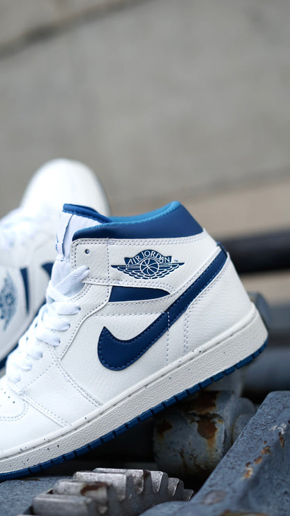 Jordan R1 mid blanca azul