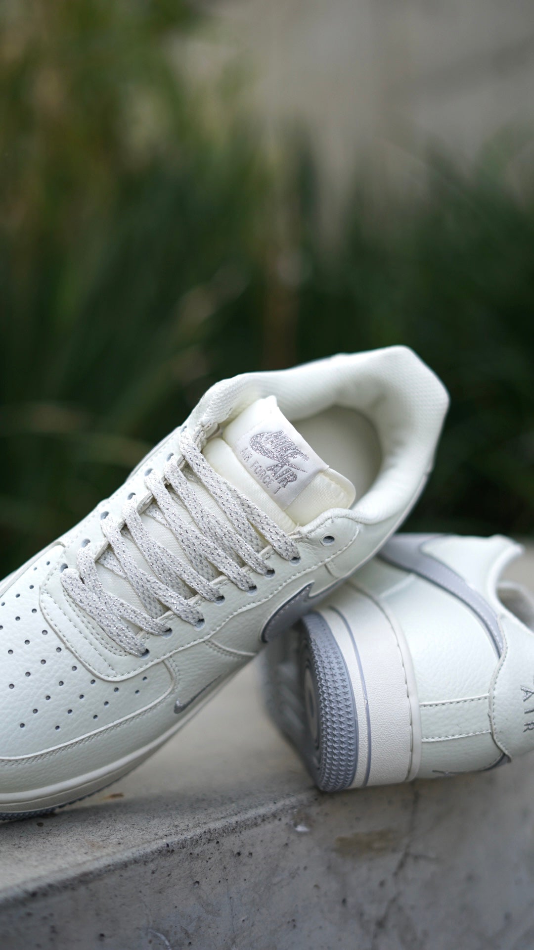 Nike force 1 low