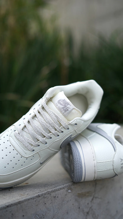 Nike force 1 low