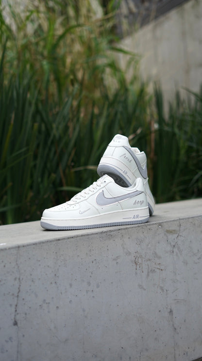 Nike force 1 low
