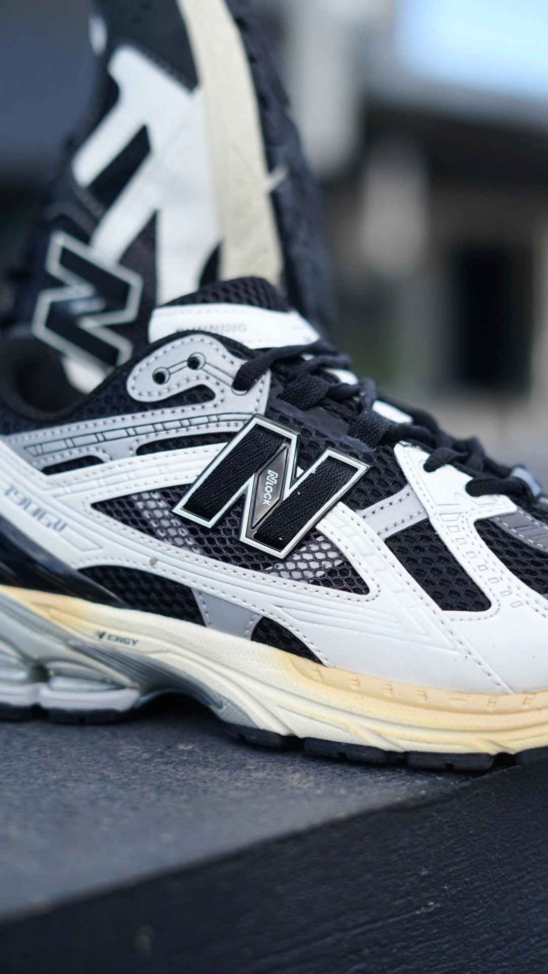 New balance 1906R blanco negro
