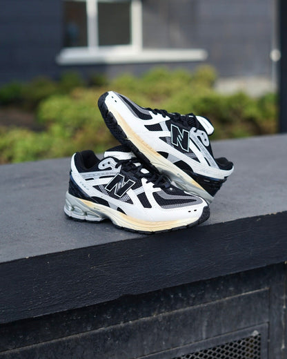 New balance 1906R blanco negro