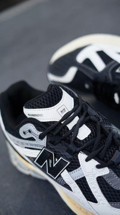 New balance 1906R blanco negro