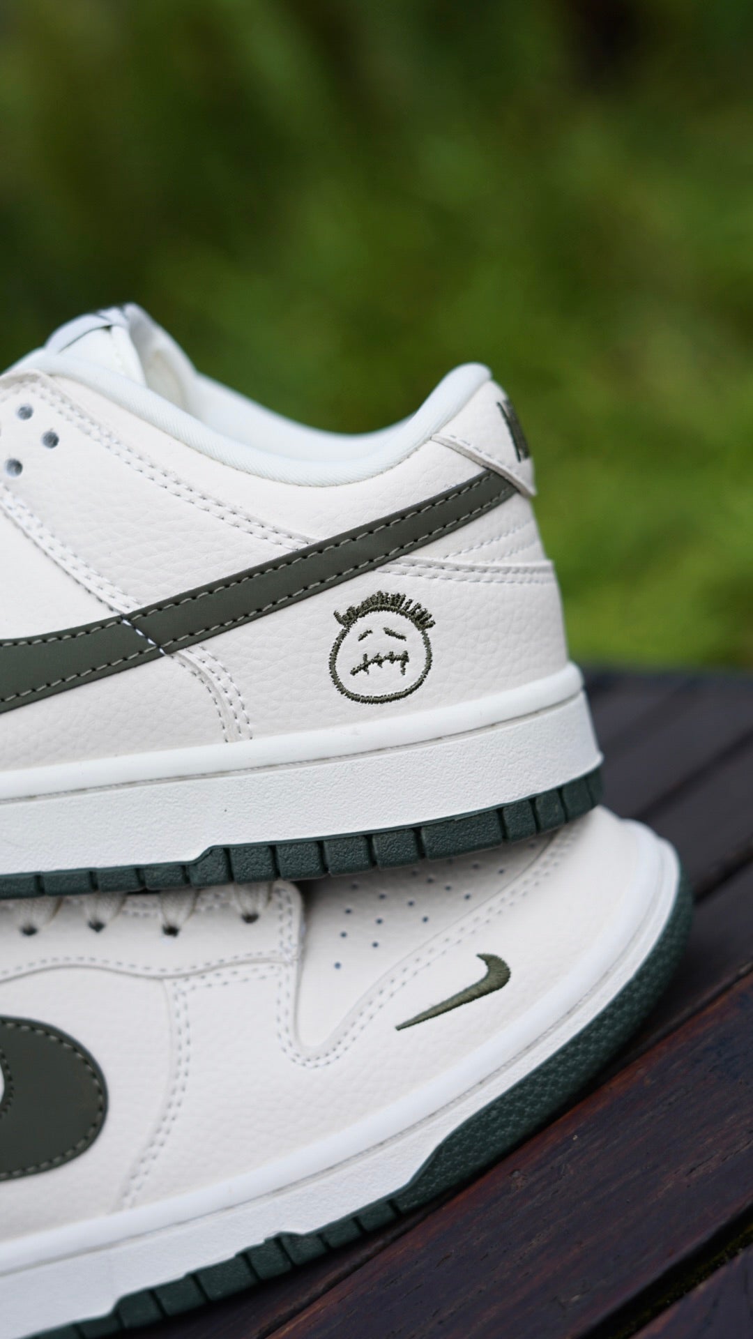 Nike Dunk Low Smiley Swoosh