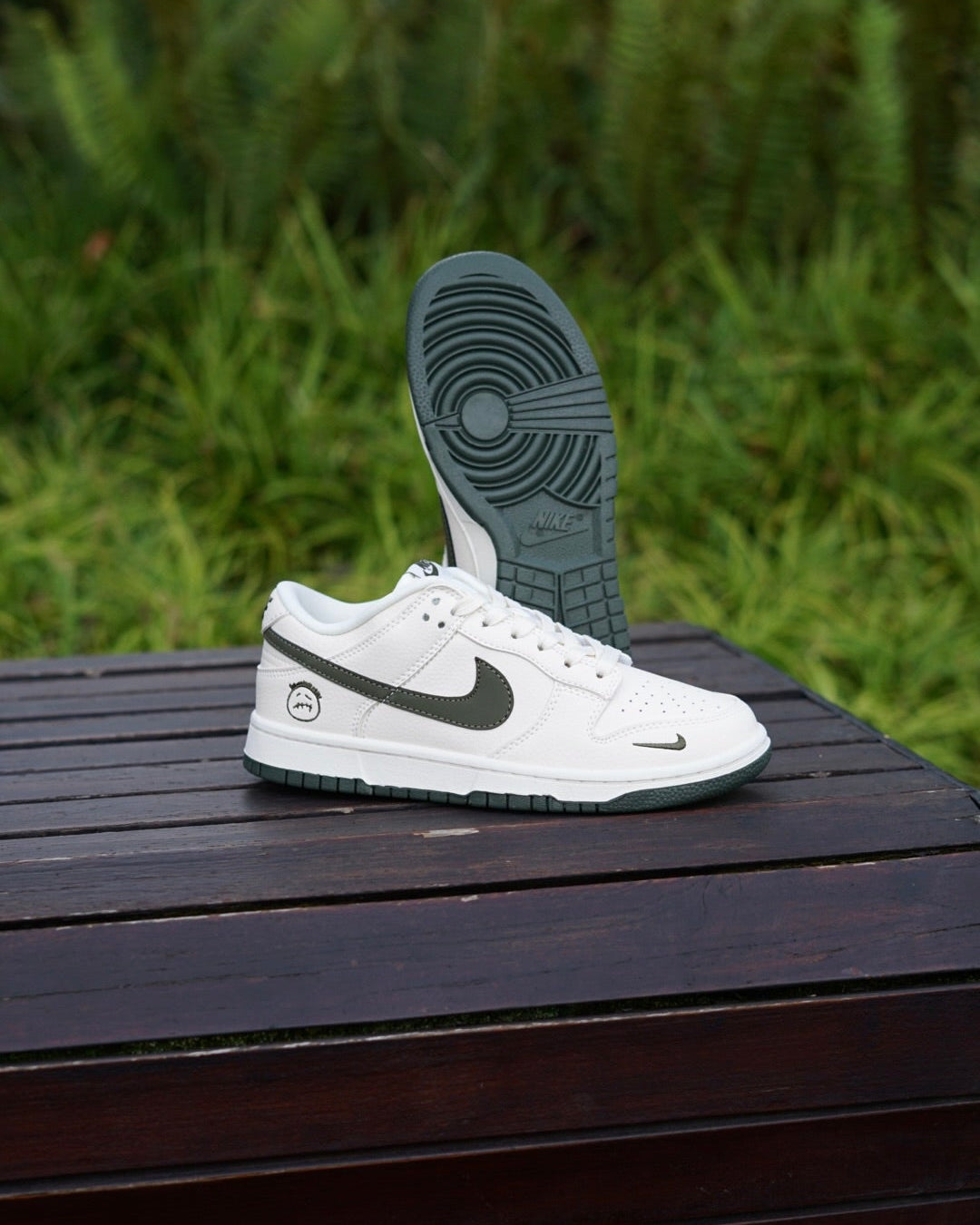 Nike Dunk Low Smiley Swoosh