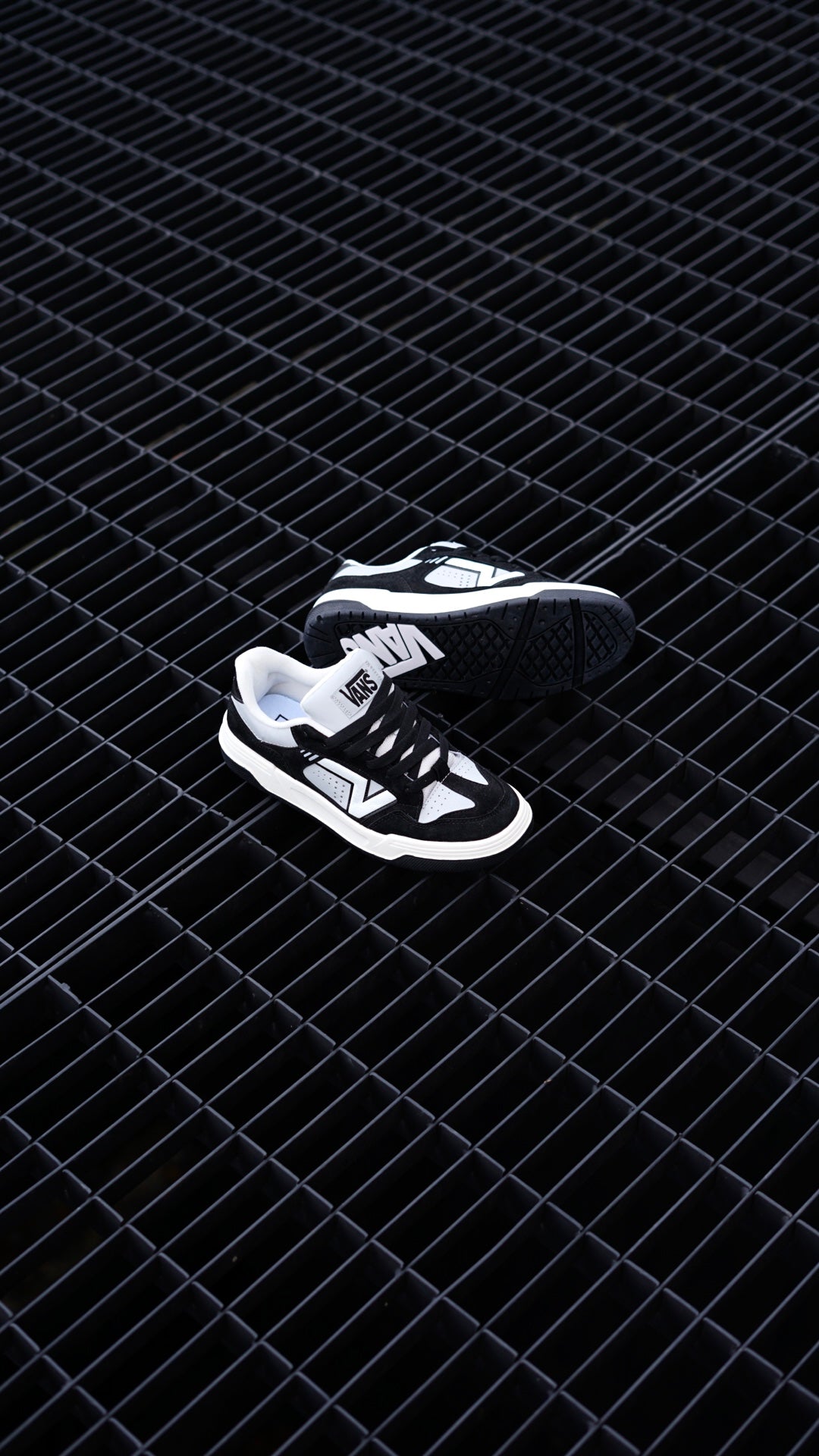 Vans Upland Blanco Negro