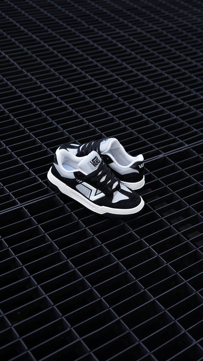 Vans Upland Blanco Negro