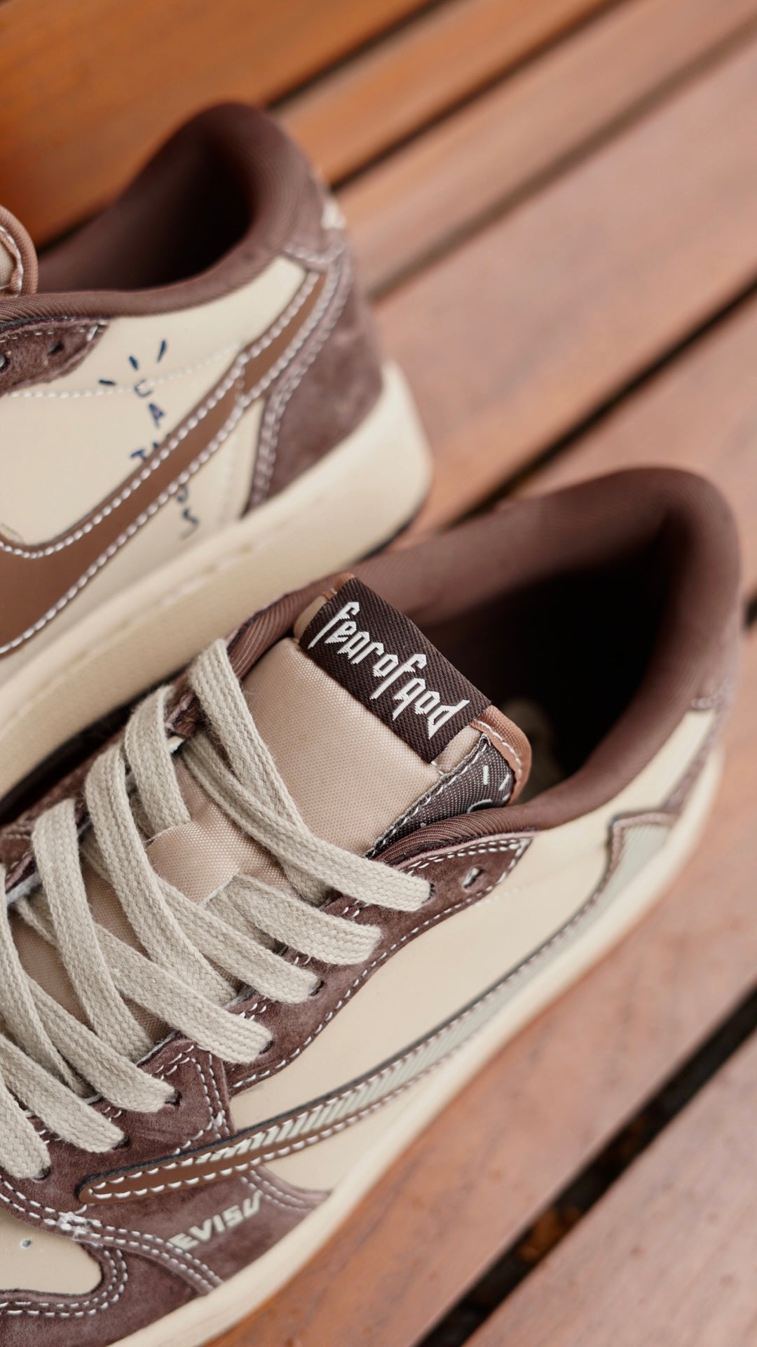Air Jordan 1 Low x Travis Scott Reverse Mocha