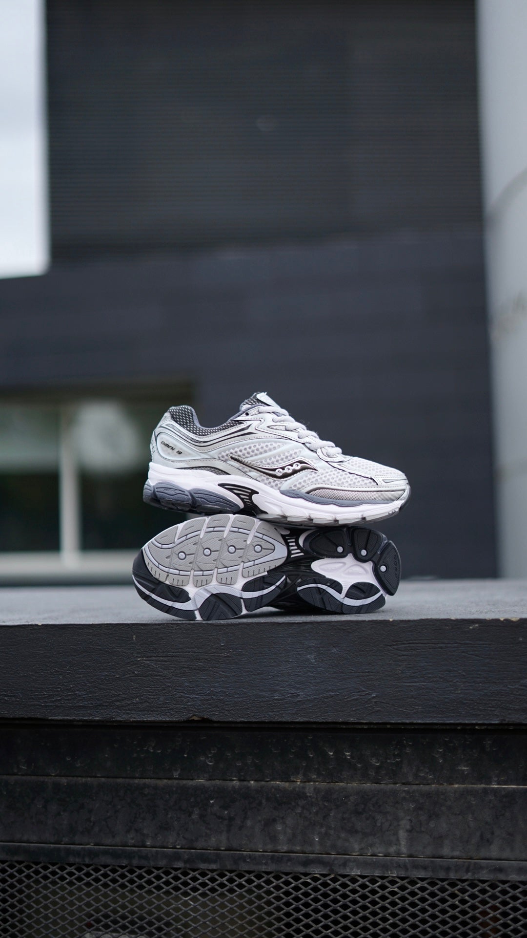 Saucony progrid omni 9 gris