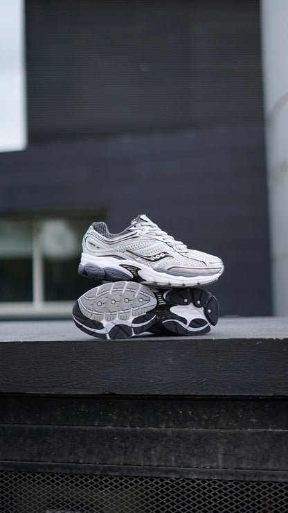 Saucony progrid omni 9 gris
