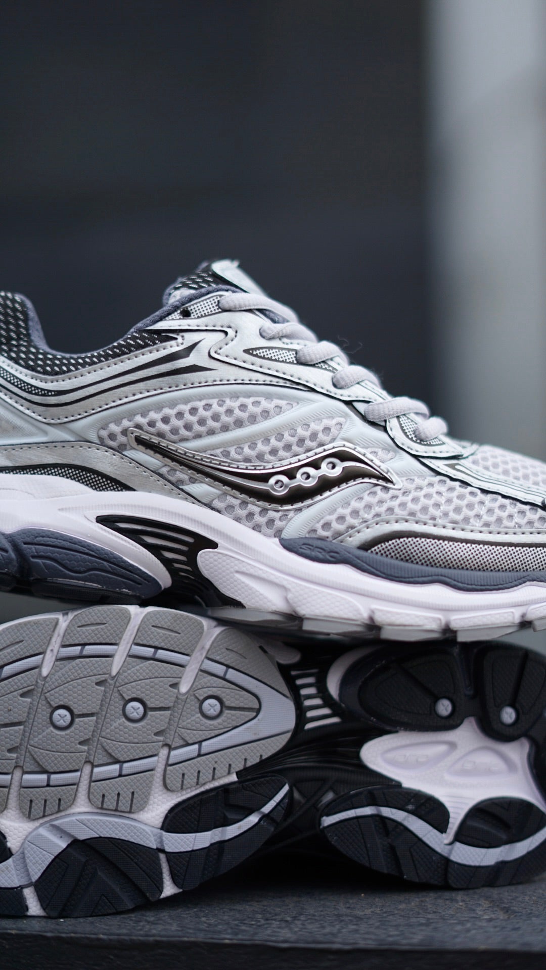Saucony progrid omni 9 gris
