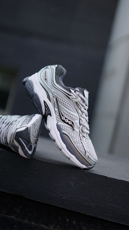 Saucony progrid omni 9 gris