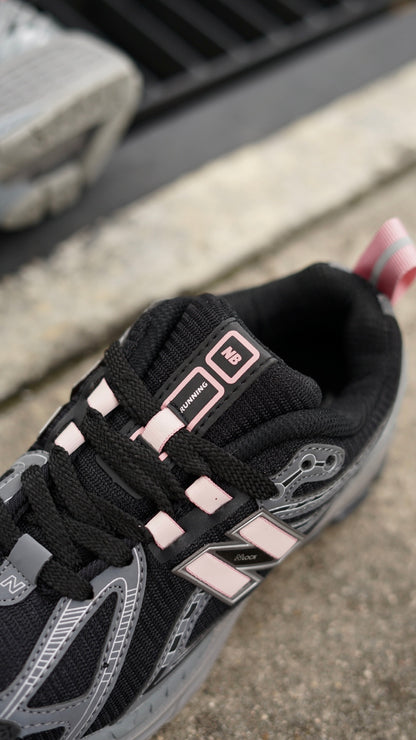 New Balance 1906R Black/Pink
