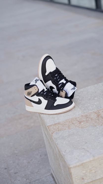 Jordan R1 negra beige