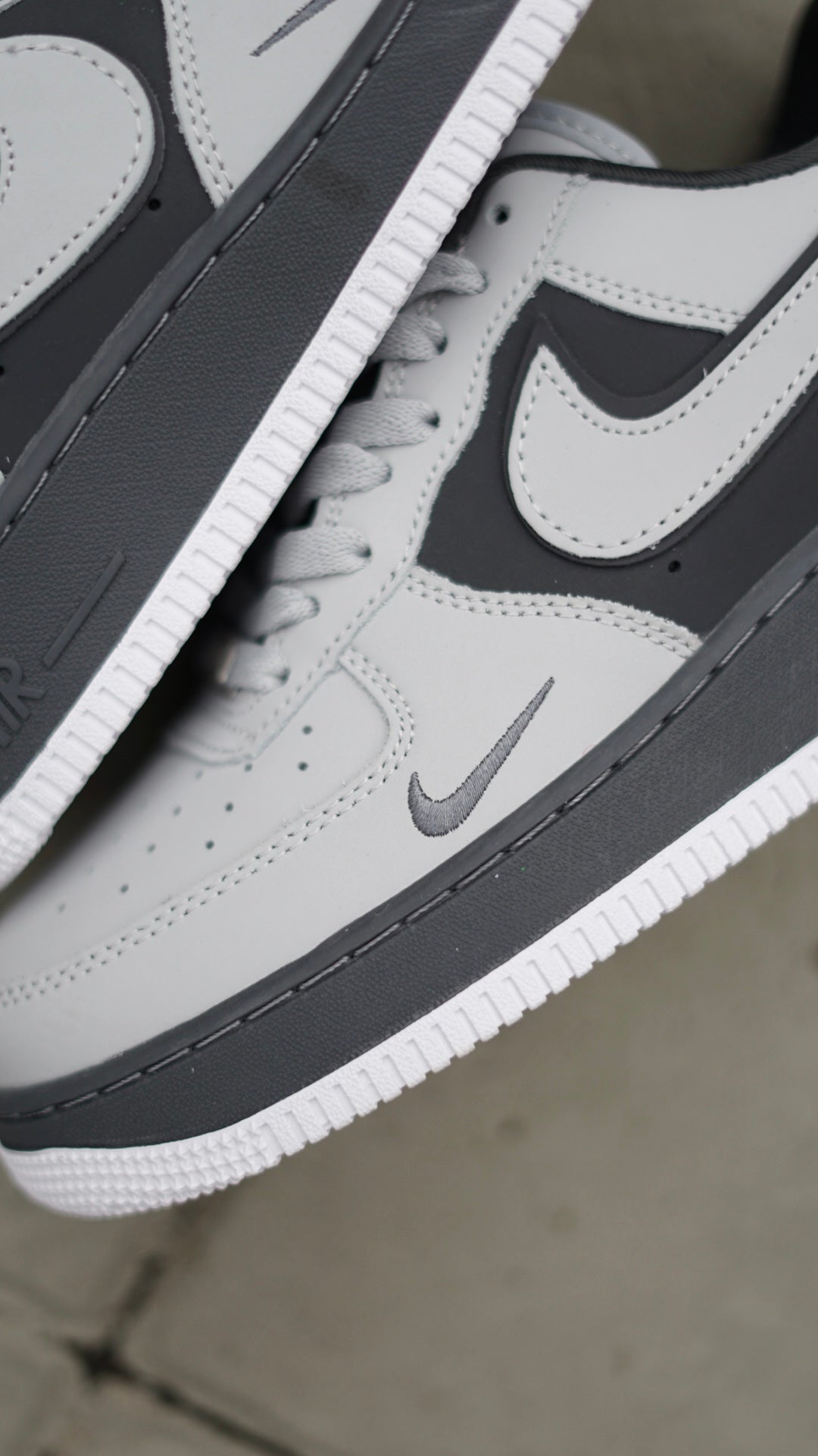 Air Force 1 Gris-Negro