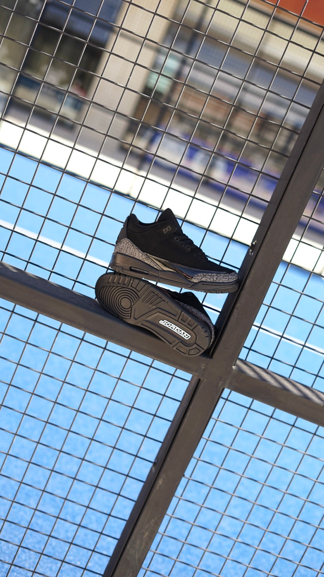Jordan R3 black cat