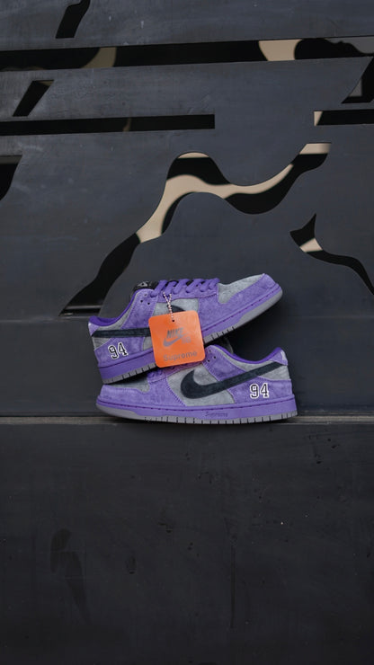 Nike sb dunk low supreme morado