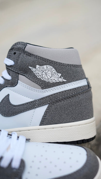 Jordan R1 gris