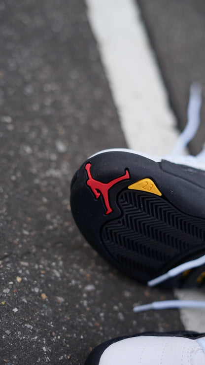Jordan R12 blanco-negro