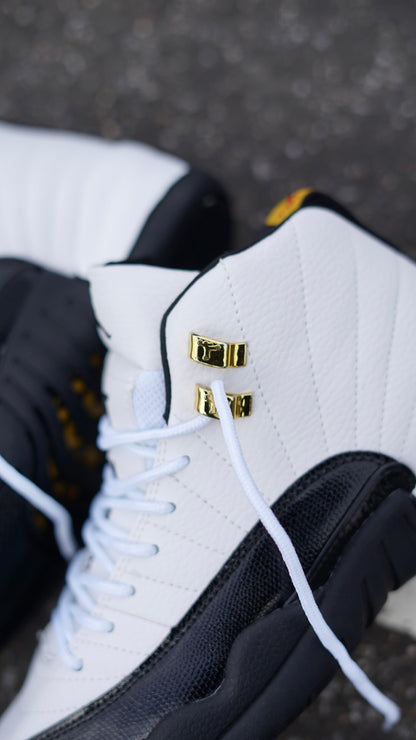 Jordan R12 blanco-negro