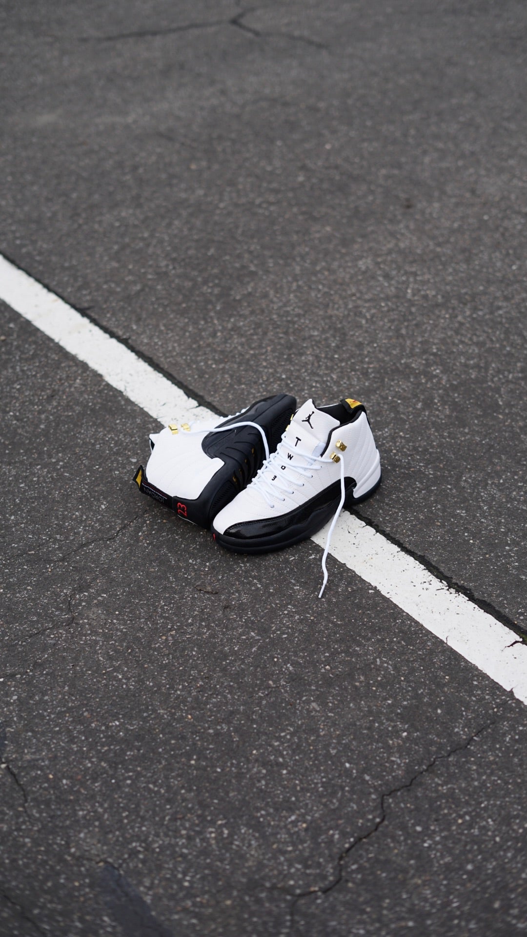 Jordan R12 blanco-negro