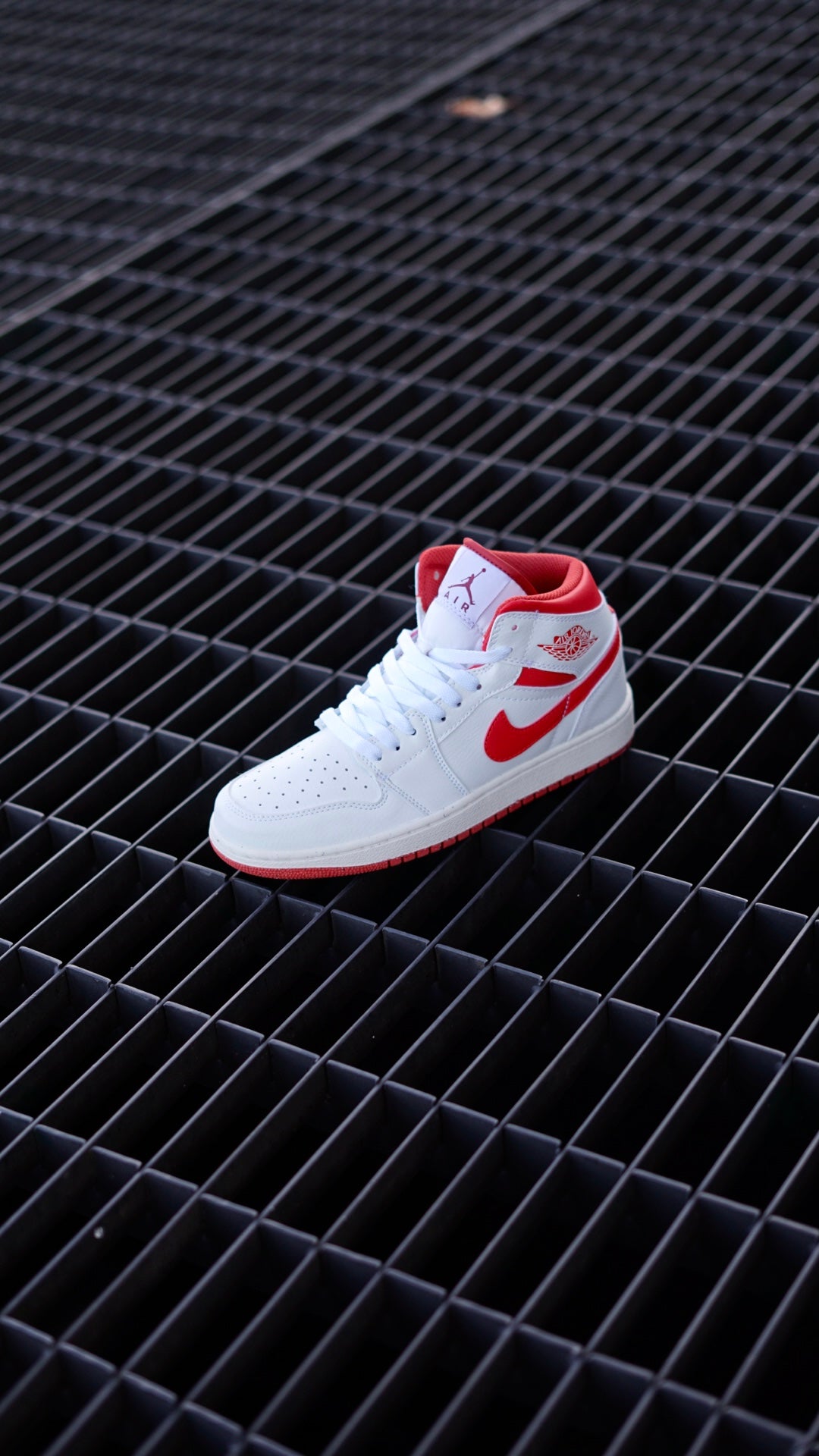 Jordan R1 high roja-blanco