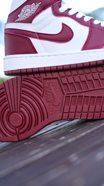 Jordan R1 high vinotinto