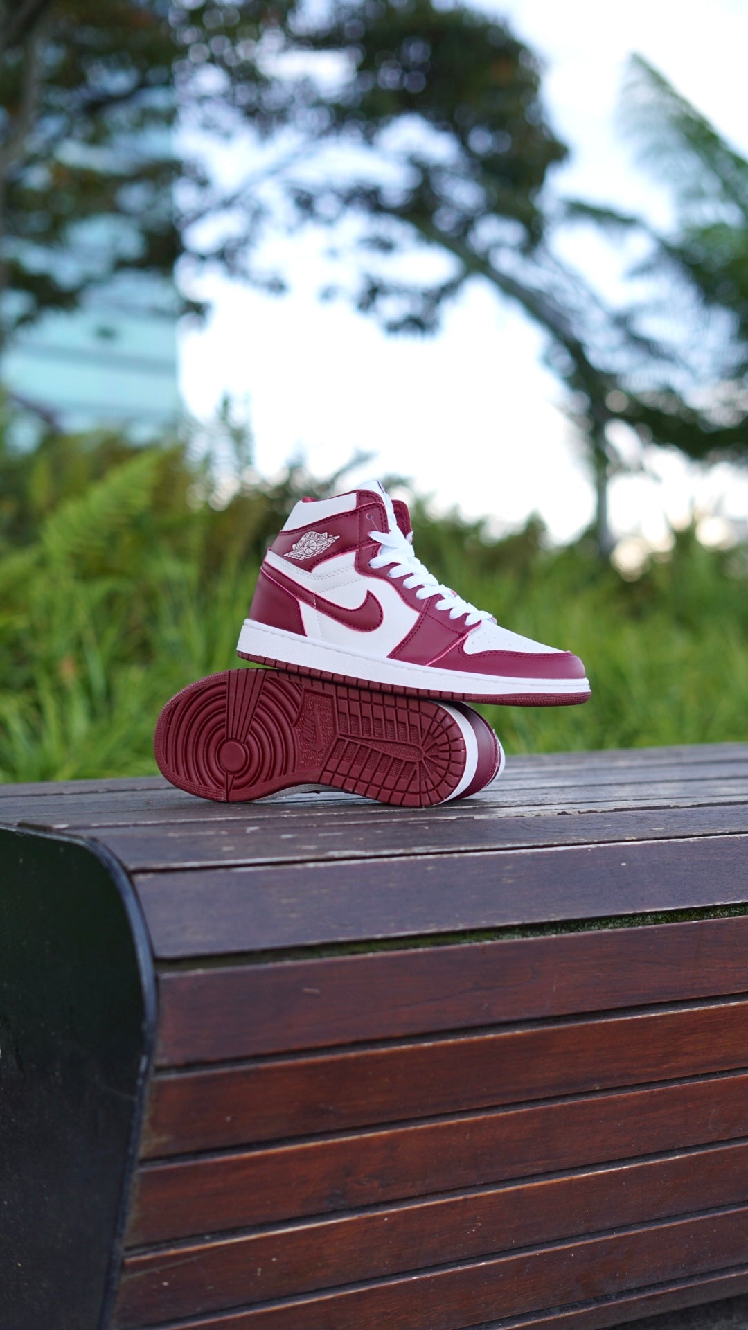 Jordan R1 high vinotinto