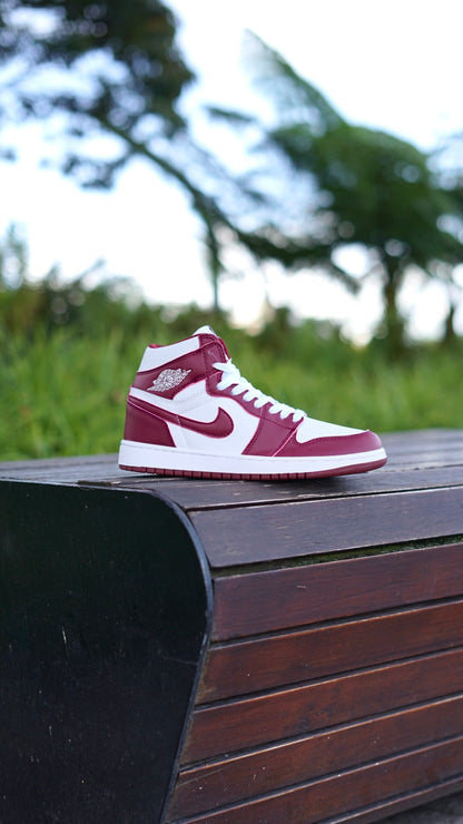 Jordan R1 high vinotinto