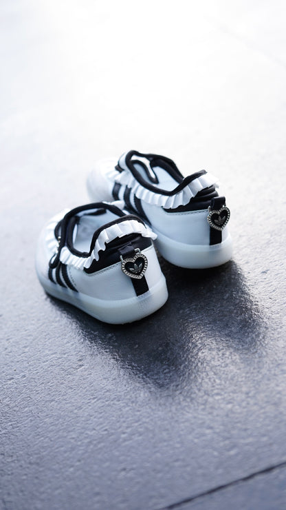 Adidas Ballerina blanca negra