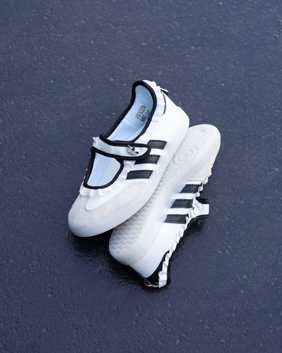 Adidas Ballerina blanca negra