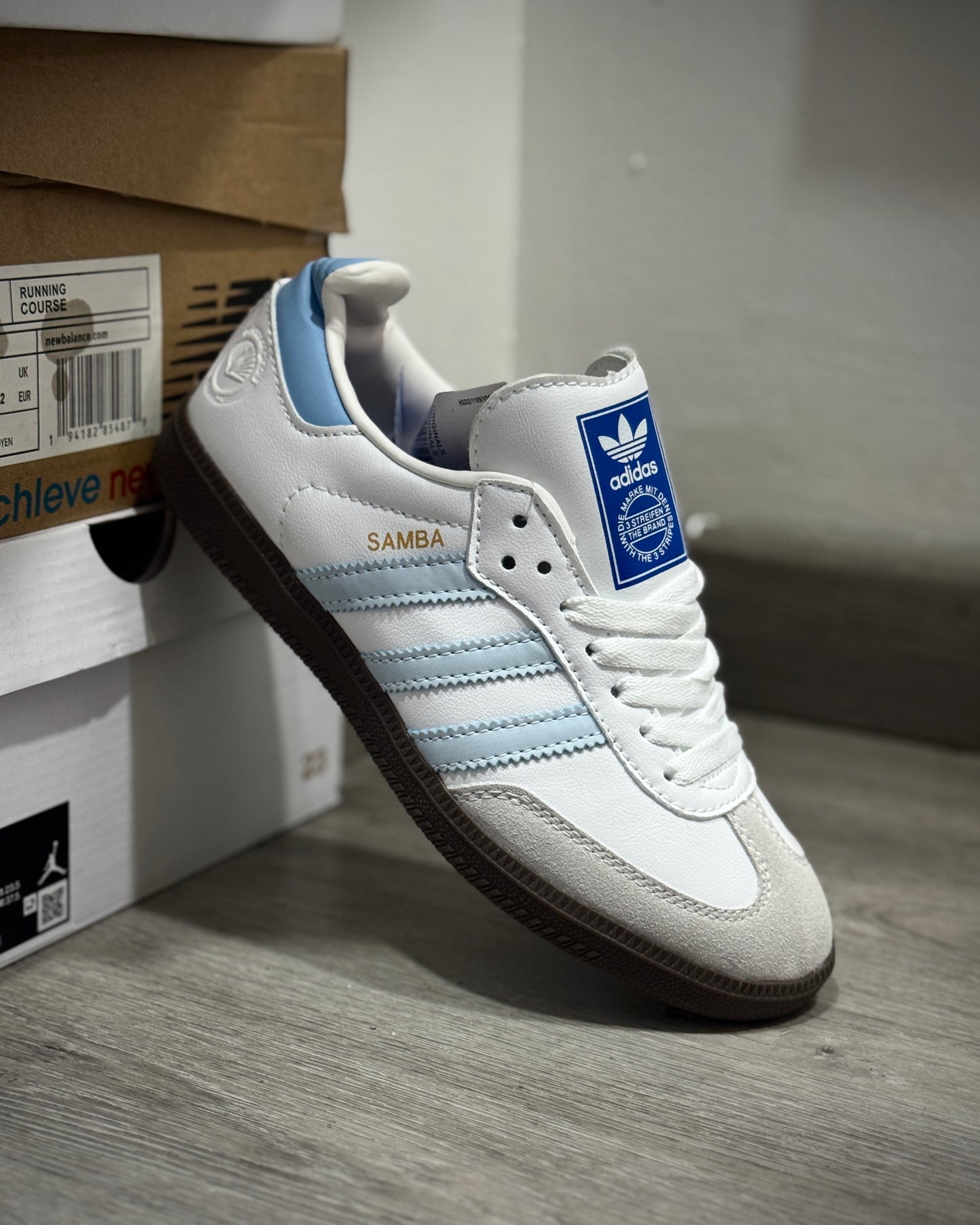 Samba blanca azul