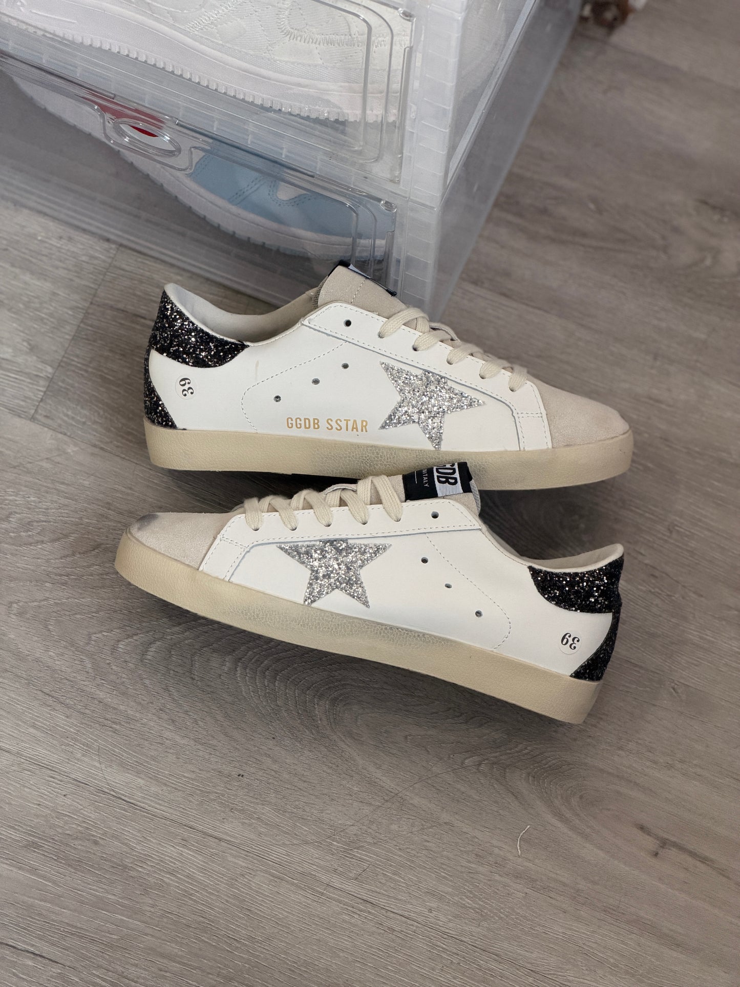 Golden Goose plateada