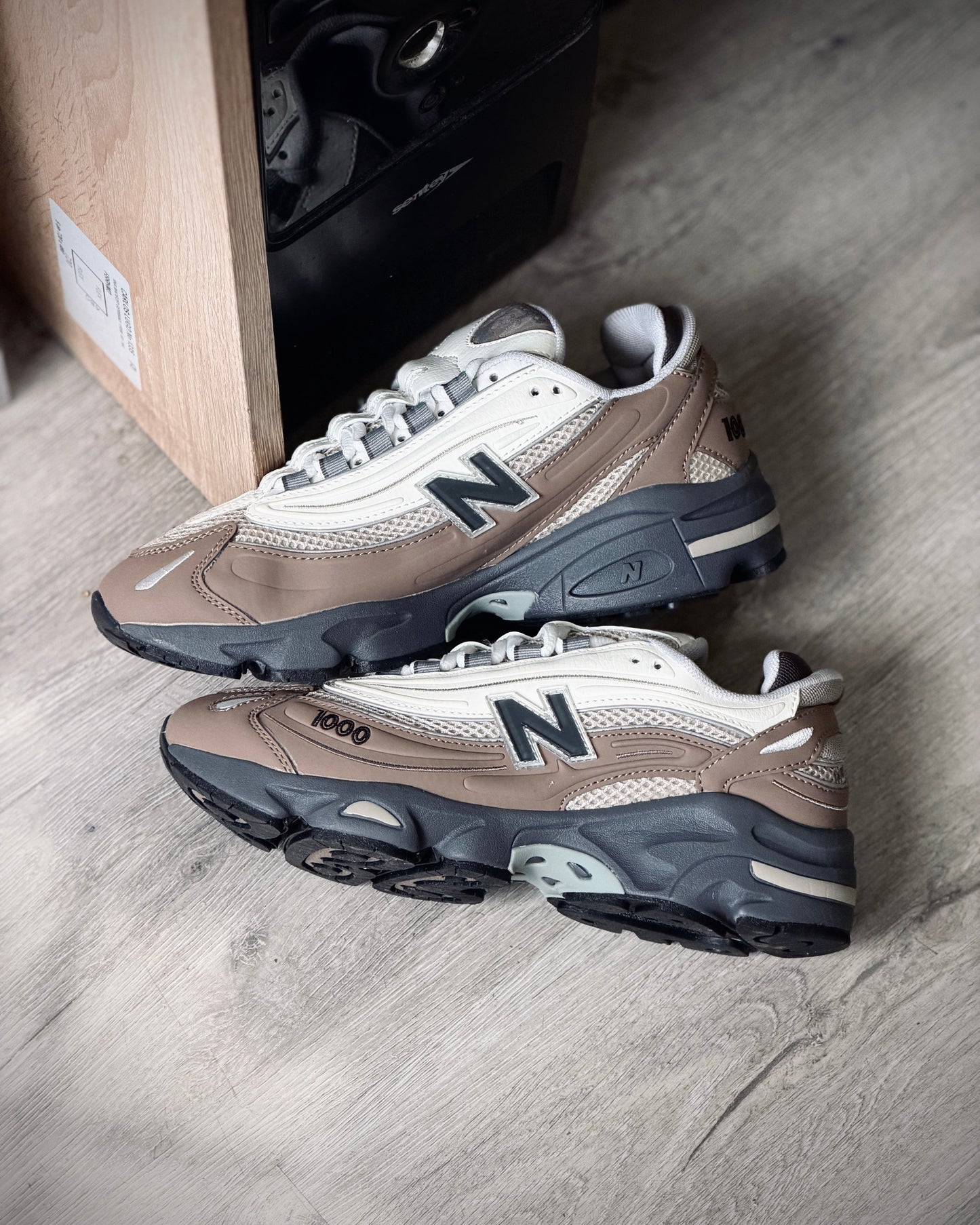 New balance 1000 cafe