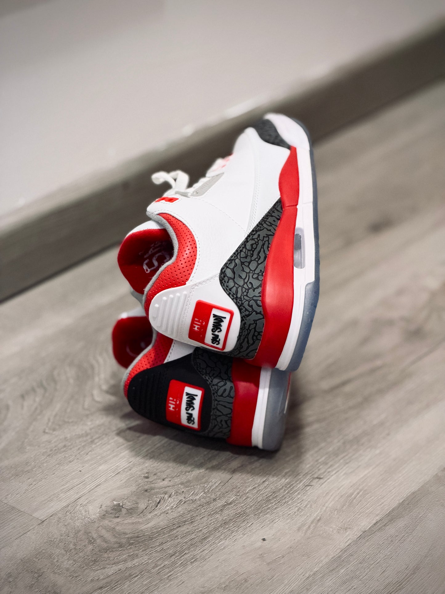 Nike jordan Retro 3 blanca roja