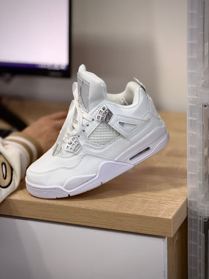 Jordan retro 4 blanca plateada